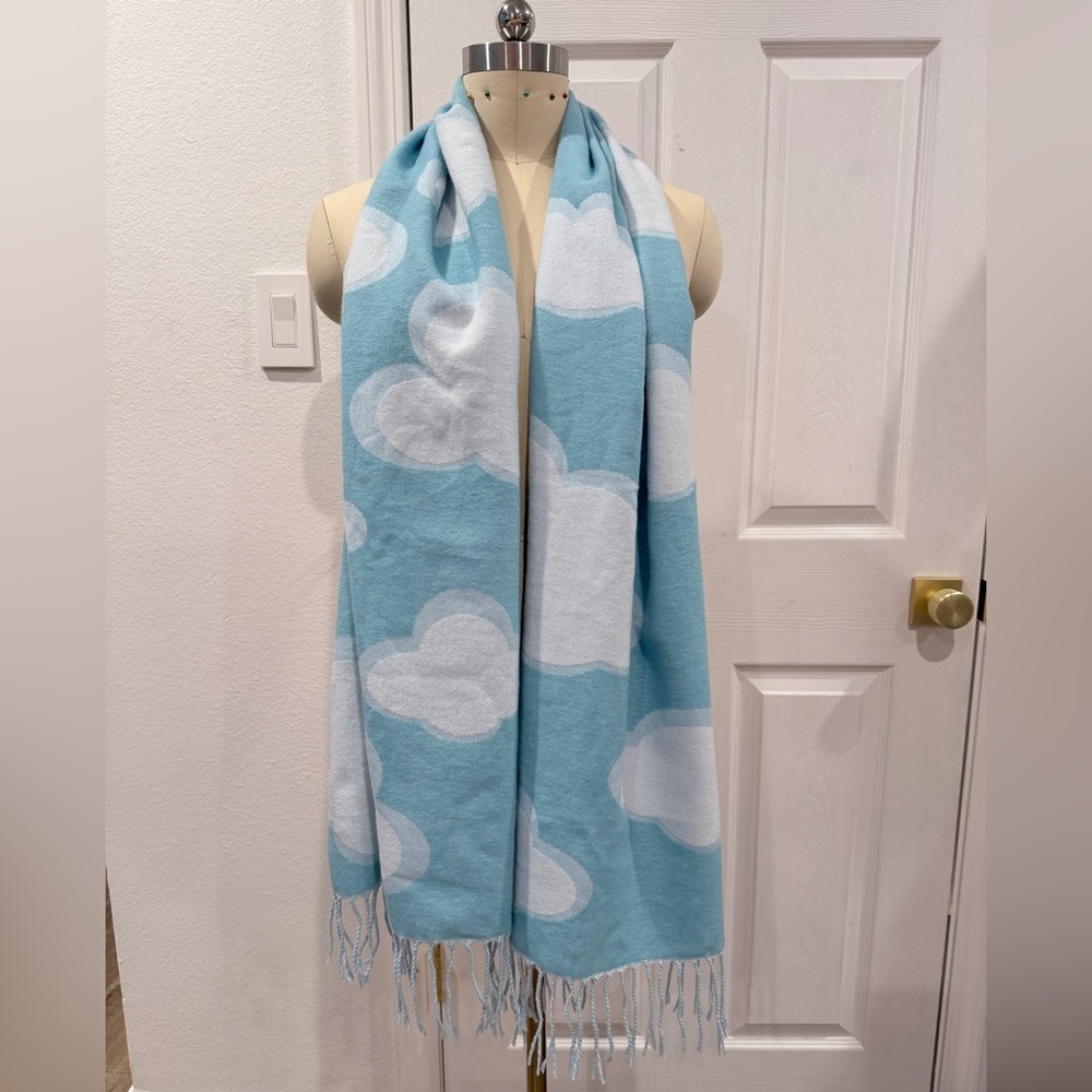 Sky Blue Cloud Print Soft Scarf